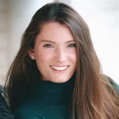 Photo of Sarah Davey